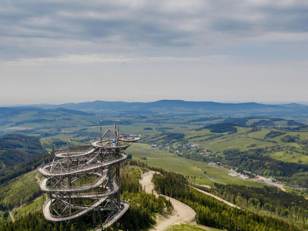 Treehous Sneznik S Wellness Hotel Dolni Morava Luaran gambar