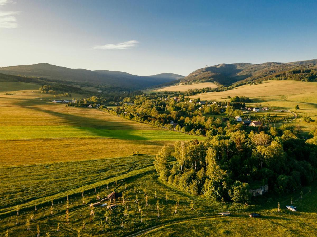 Treehous Sneznik S Wellness Hotel Dolni Morava Luaran gambar