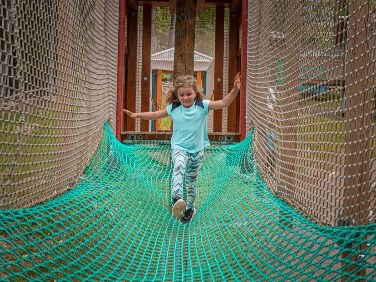 Treehous Sneznik S Wellness Hotel Dolni Morava Luaran gambar